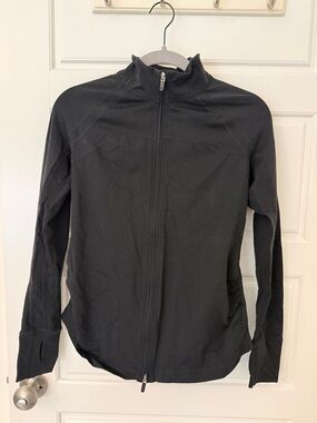 Black Full-Zip Athletic Maternity Jacket